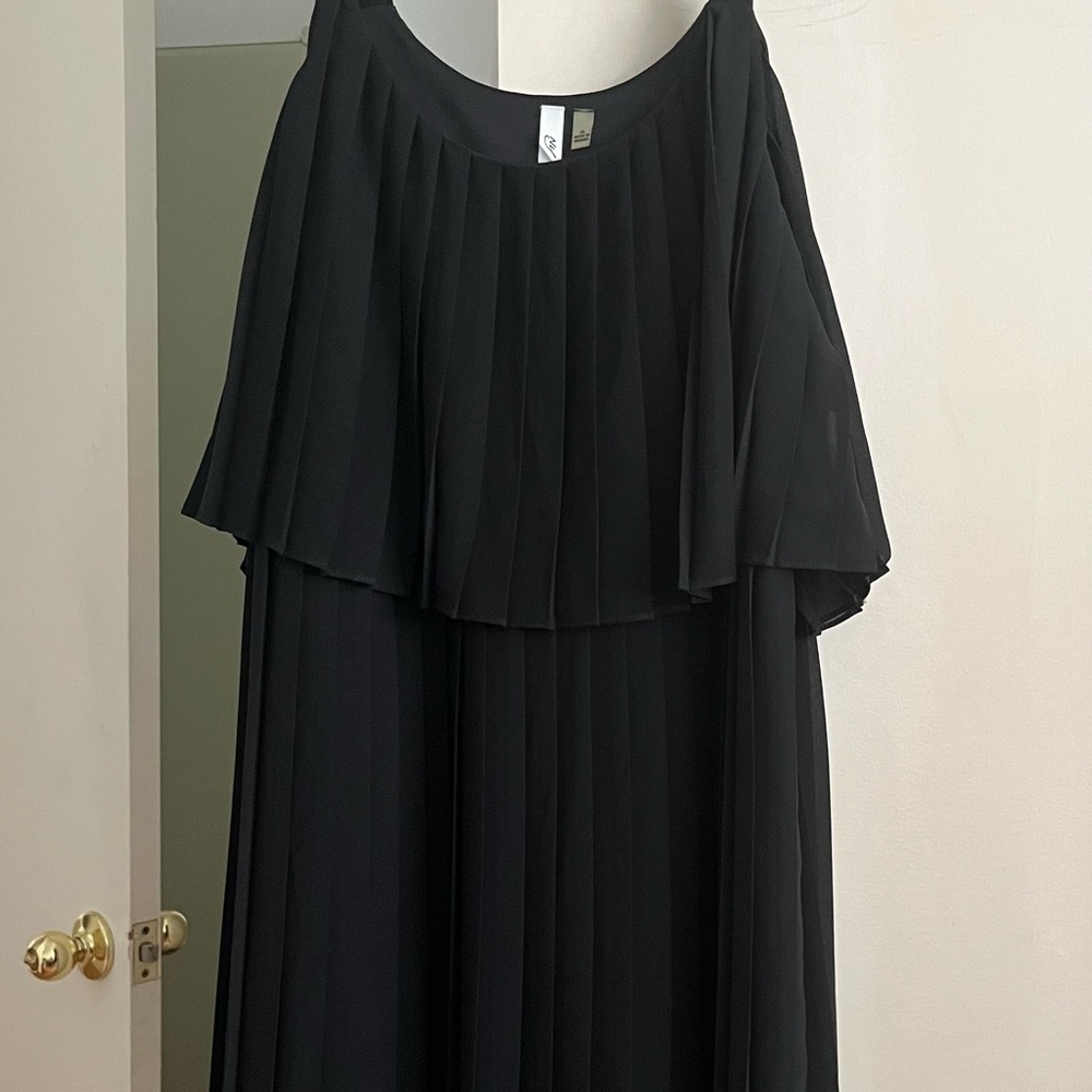 NY Collection Black Pleated Dress